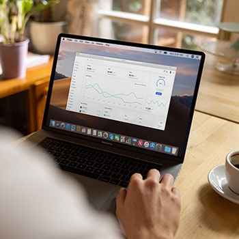 这一轮吃瓜本来没人当回事，结果被51吃瓜爆料网一翻直接炸开，看懂的人都开始沉默